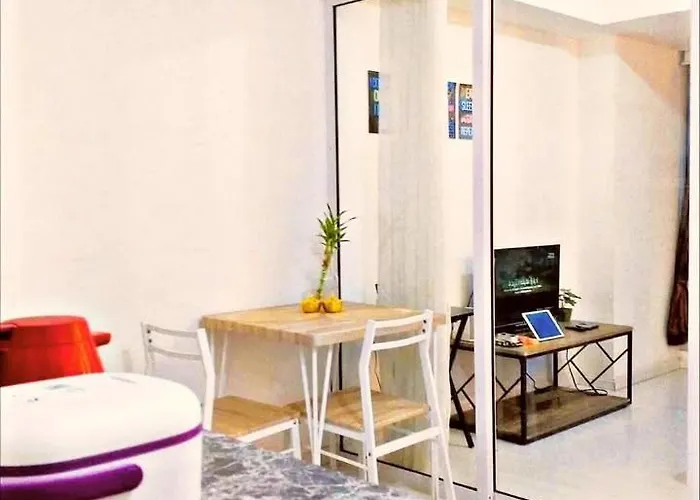 Azure Paris Hilton And 1 Bedroom For 4pax *