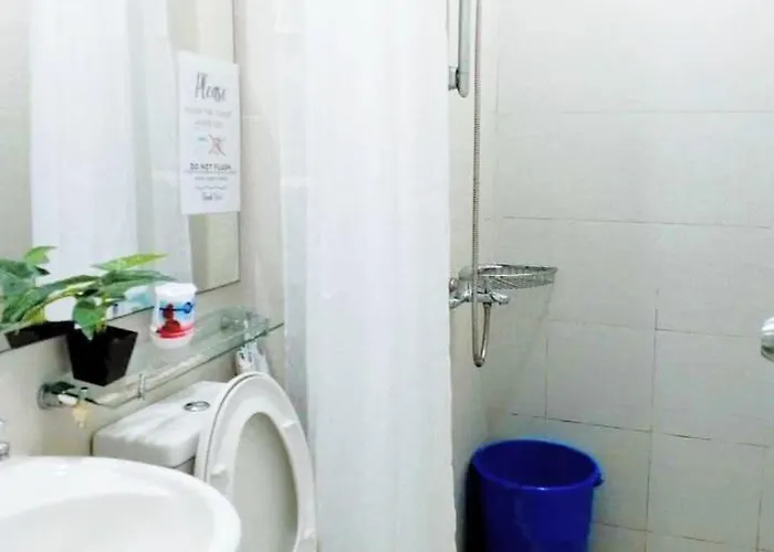 Azure Paris Hilton And 1 Bedroom For 4pax * Manila