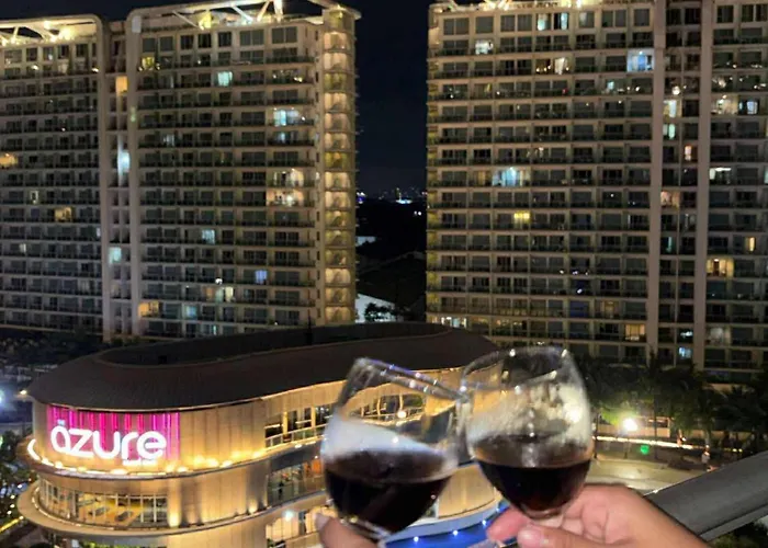 Azure Paris Hilton And 1 Bedroom For 4pax Guest house